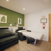 Palm Court Apartments Picture 15