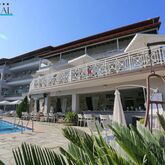 Tropical Studio Apartments Picture 6
