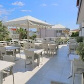 Tropical Studio Apartments Picture 16
