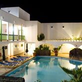 Esquinzo Apartments Picture 10