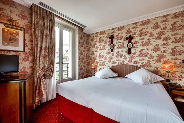 Holidays at Villa Eugenie Hotel in Arc De Triomphe & Pte Maillot (Arr 17), Paris