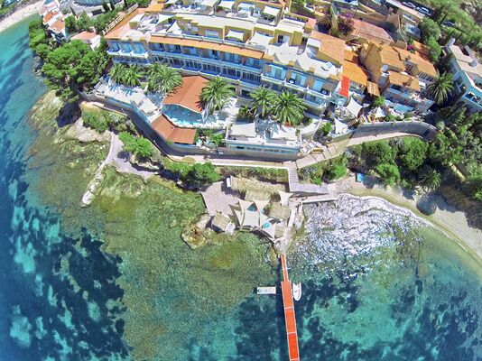Holidays at Vistabella Hotel in Roses, Costa Brava
