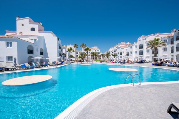 Holidays at Carema Siesta Playa Apartments in Cala'n Bosch, Menorca