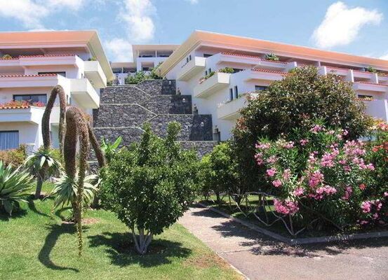Holidays at Jardim Atlantico Hotel in Prazares, Madeira