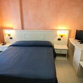 Kalos Hotel Picture 12