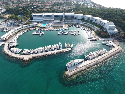 Holidays at Altin Yunus Resort and Thermal Spa in Cesme, Bodrum Region
