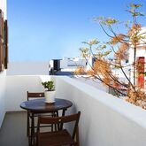 Madres Hotel Picture 12