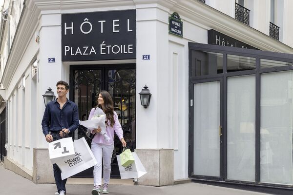 Holidays at Plaza Etoile Emeraude Hotel in Arc De Triomphe & Pte Maillot (Arr 17), Paris