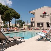 Canadian Aparthotel Picture 4