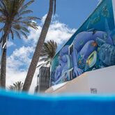 Surfing Colors Apartments Picture 11