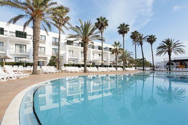 Holidays at Grupotel Mar de Menorca Hotel in Es Canutells, Menorca