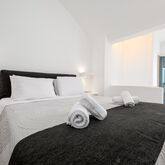 Balcony Apartments Picture 6