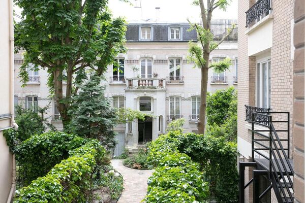 Holidays at Montparnasse Alesia Hotel in Montparnasse & Tour Eiffel (Arr 14 & 15), Paris