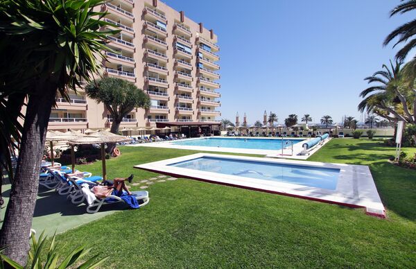 Holidays at Pyr Fuengirola Apartments in Fuengirola, Costa del Sol