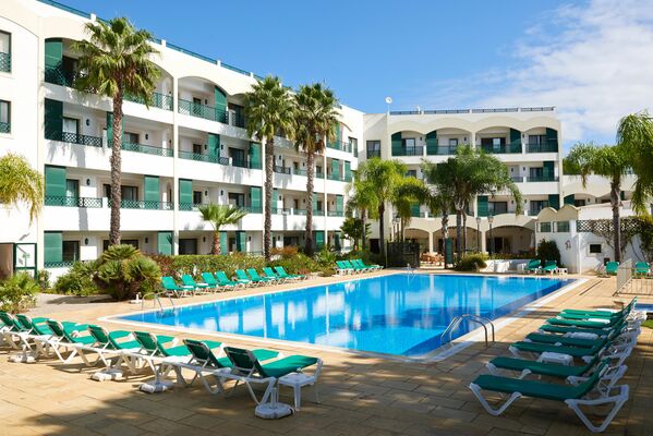 Holidays at Formosa Park Hotel and Apartments in Vale Do Lobo, Algarve