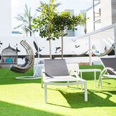 Surfing Colors Apartments Picture 13