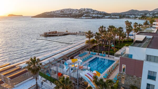 Holidays at Azure by Yelken Hotel in Kadikalesi, Turgutreis