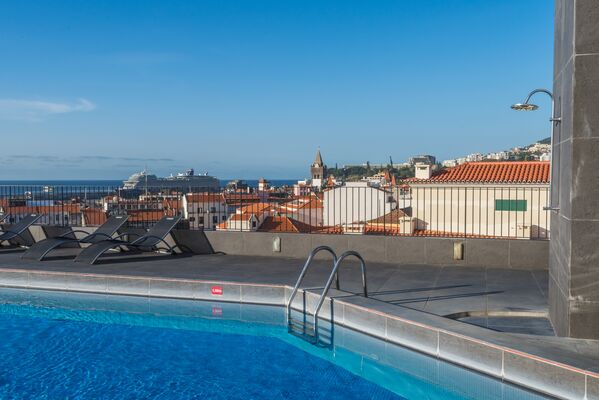 Holidays at Do Carmo Hotel in Funchal, Madeira