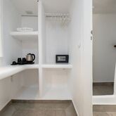 Balcony Apartments Picture 0