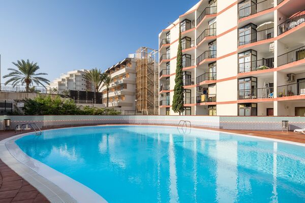 Holidays at Guinea Apartments in Playa del Ingles, Gran Canaria
