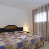 St Georges Apartments Picture 8