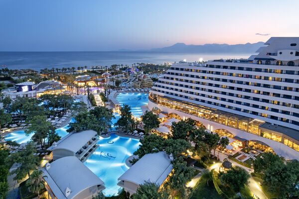 Holidays at Titanic Beach & Resort Hotel in Lara Beach, Antalya Region