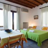 Madres Hotel Picture 2