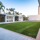 Beverly Hilton Hotel Picture 2