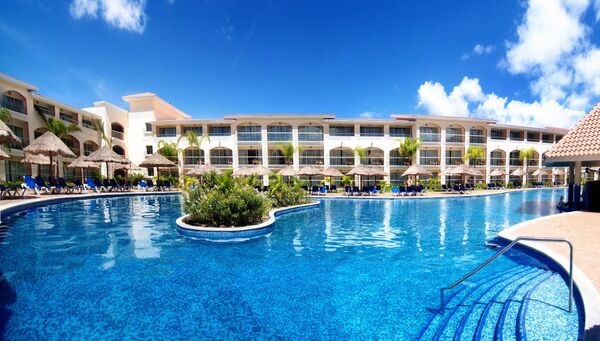 Holidays at Sandos Playacar Beach Resort in Playacar, Riviera Maya