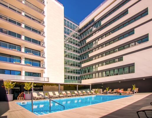 Holidays at Da Rocha Hotel in Praia da Rocha, Algarve