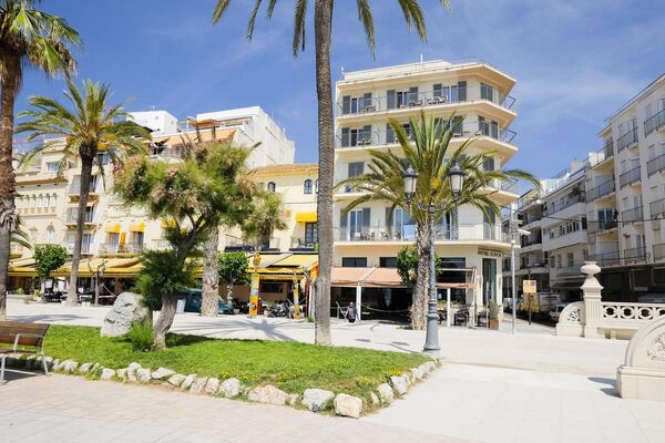 Holidays at Subur Hotel in Sitges, Costa Dorada