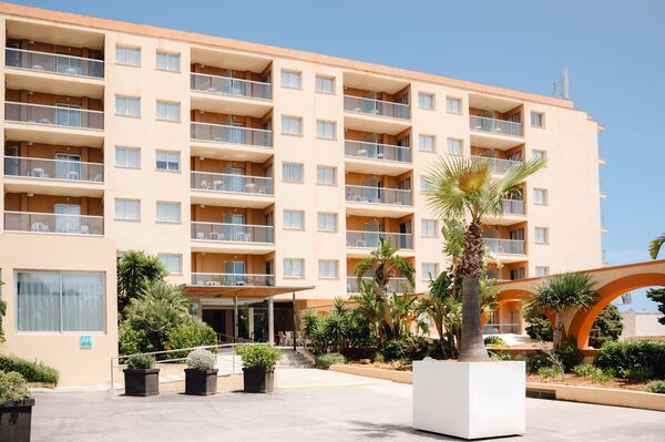 Holidays at Hotel Atlantic by LLUM in Es Cana, Ibiza