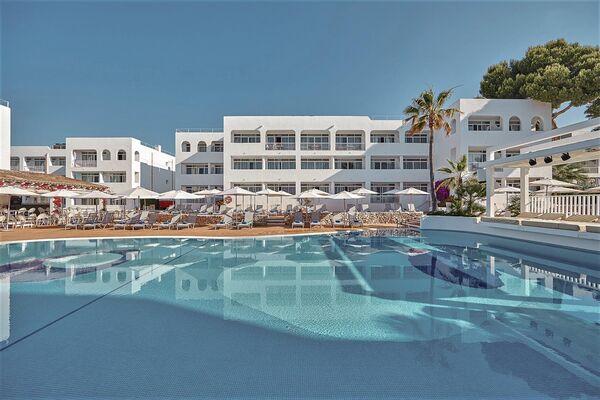 Holidays at Prinsotel Alba Apartments in Cala d'Or, Majorca