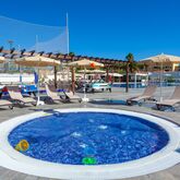 Sol Barbacan ApartHotel Picture 3