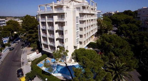 Holidays at Acqua Hotel in Salou, Costa Dorada
