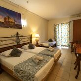 Qawra Point Holiday Complex Picture 3