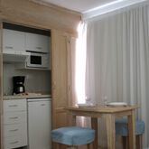 Park Plaza Apartments Picture 10