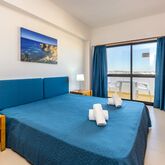 Janelas do Mar Aparthotel Picture 11
