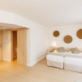 Holidays at Alondra Hotel in Cala Ratjada, Majorca