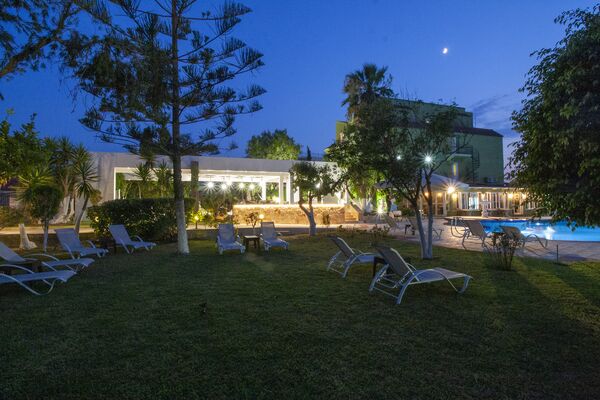Holidays at La Cite Hotel in Lixouri, Kefalonia