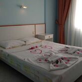 Golden Moon Apartments Picture 14