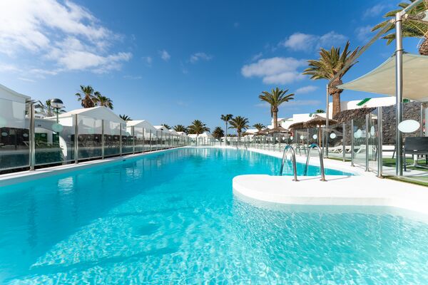Holidays at Apartamentos LIVVO Las Gaviotas in Matagorda, Lanzarote