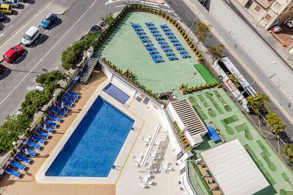 Holidays at Maya Hotel in Alicante, Costa Blanca