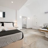 Balcony Apartments Picture 9