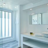 So White Boutique Suites Picture 19