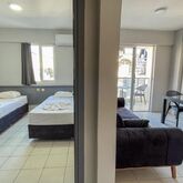 Saffron Apartments Picture 3