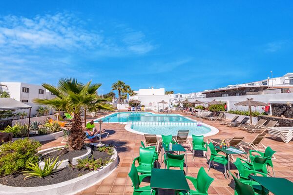 Holidays at Oasis Apartments in Puerto del Carmen, Lanzarote
