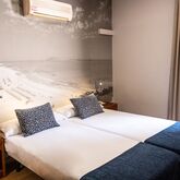 Adonis Plaza Hotel Picture 12