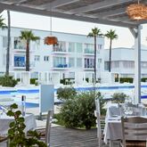 So White Boutique Suites Picture 7