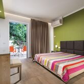 Alexandra Beach Hotel Picture 10